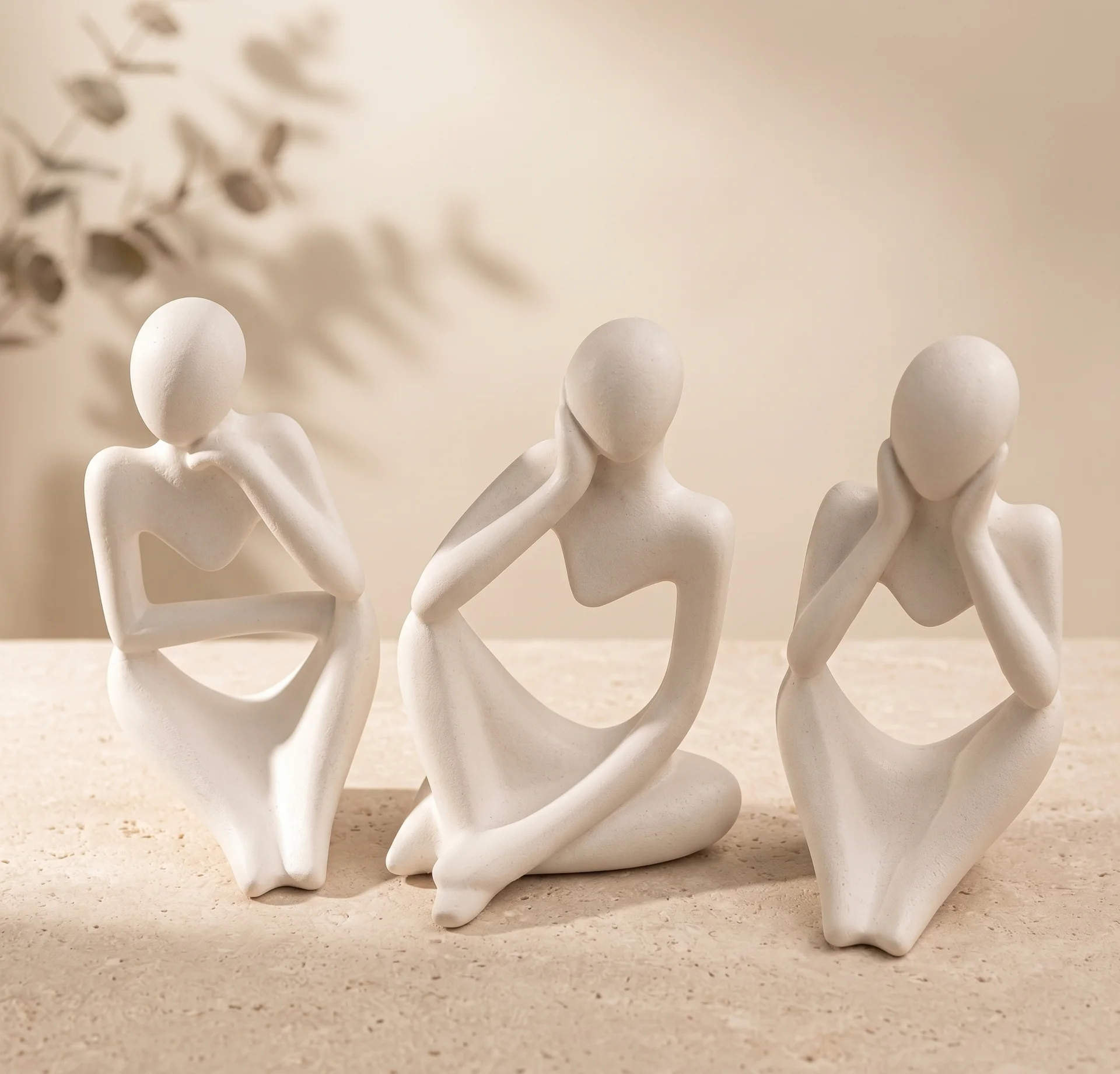 Trio figuras decorativas de yeso cerámico blanco ZEVELLA